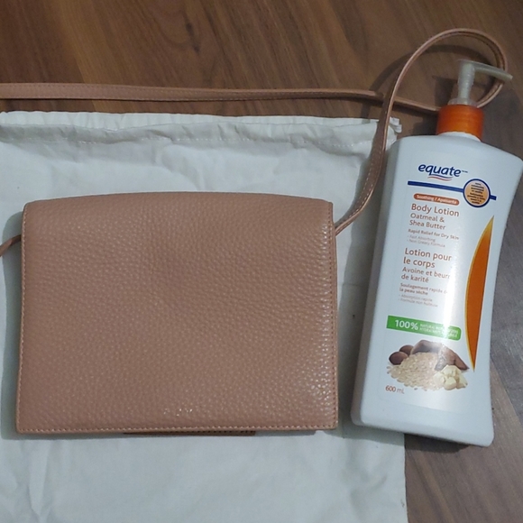 Aritzia Auxiliary Crossbody bag - Picture 15 of 16